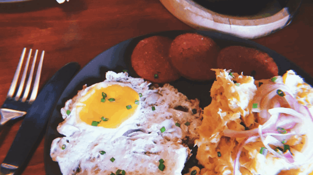 Mangu con los tres golpes